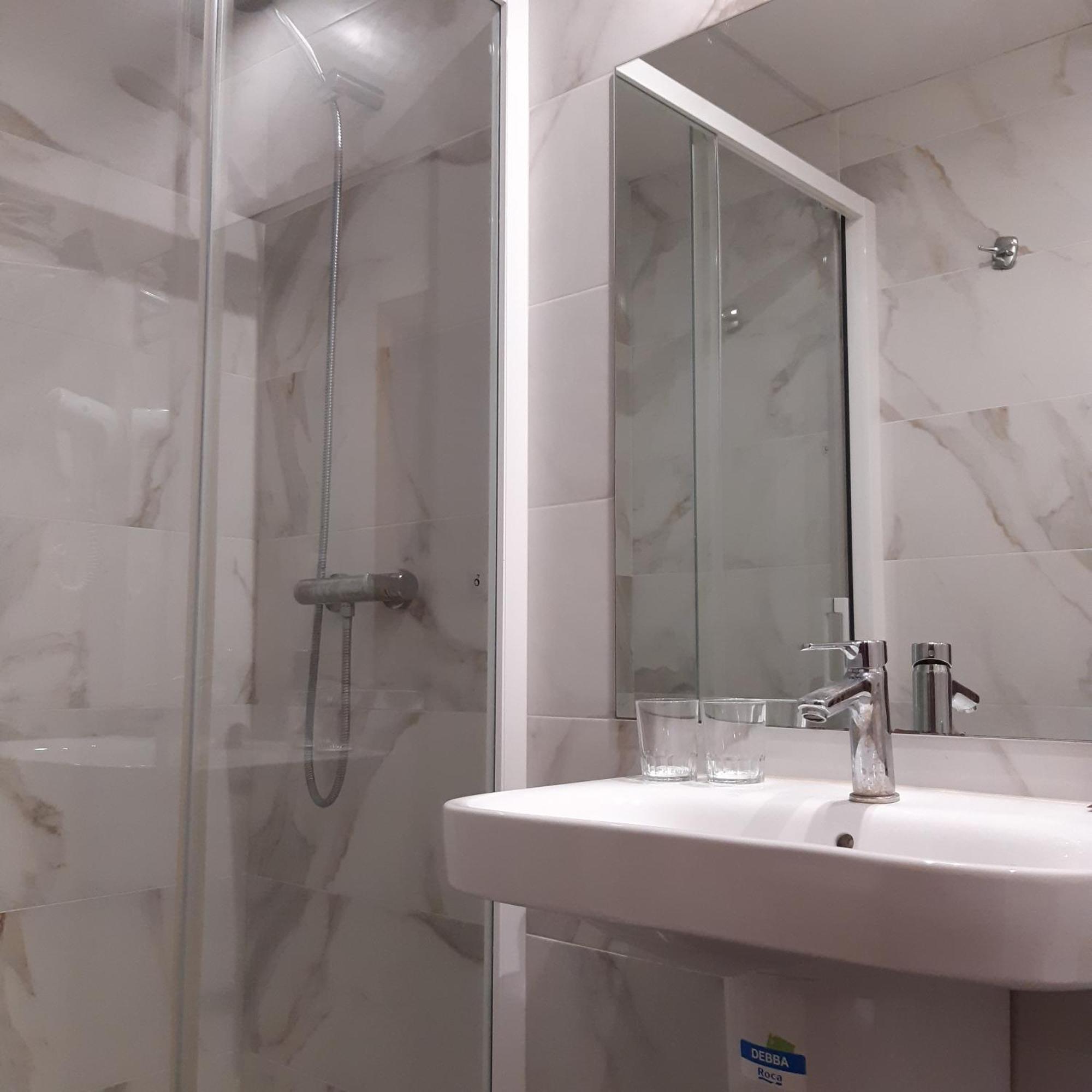 Hostal Lizana 2 Huesca Luaran gambar