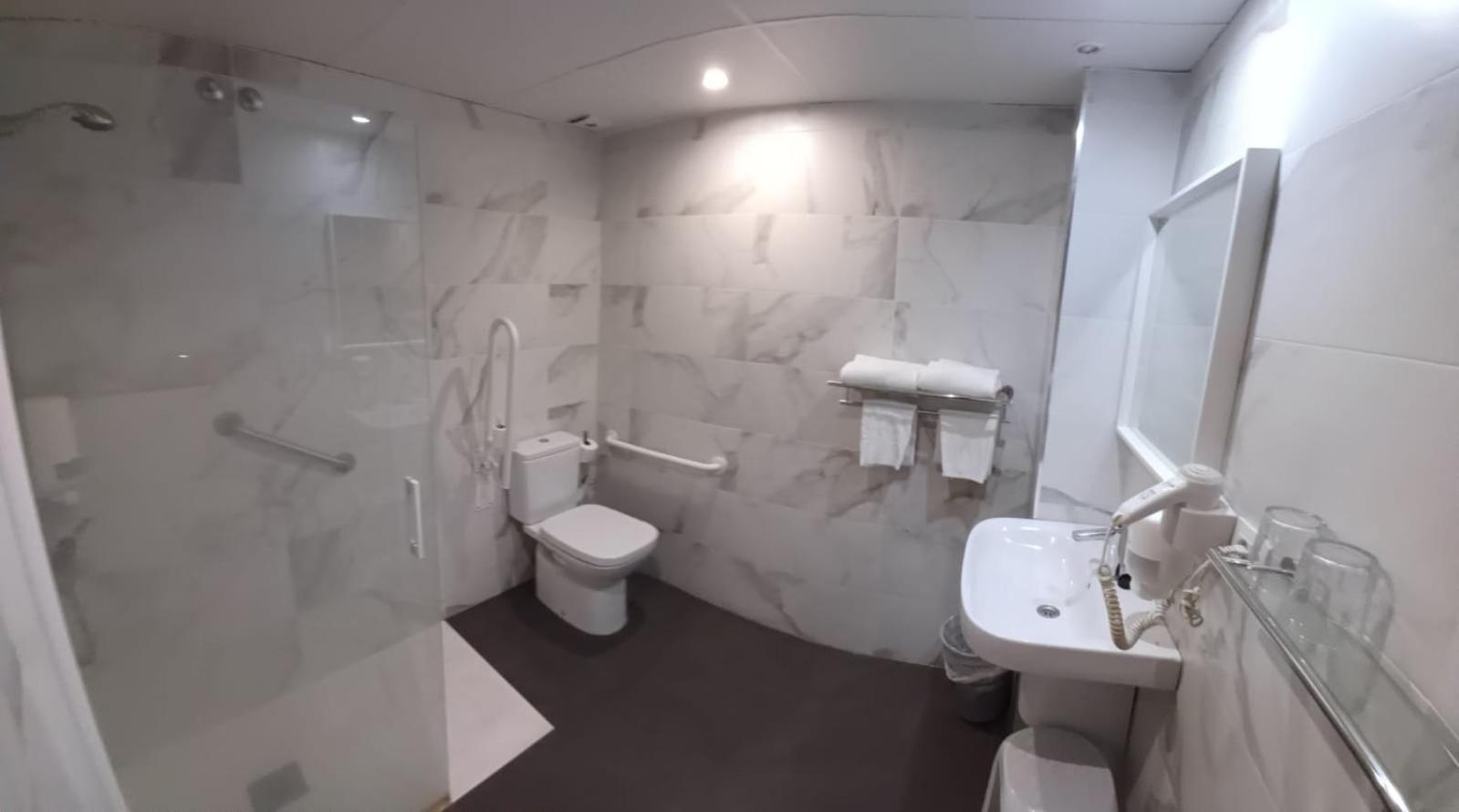 Hostal Lizana 2 Huesca Luaran gambar