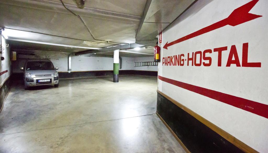 Hostal Lizana 2 Huesca Luaran gambar