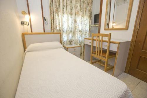 Hostal Lizana 2 Huesca Bilik gambar